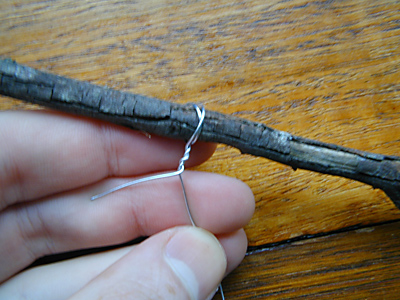 Twisting the End of the Wire for the Wire Snare Loop